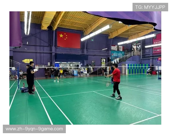 羽毛球服设计灵感来源于星空元素打造出独特运动风尚