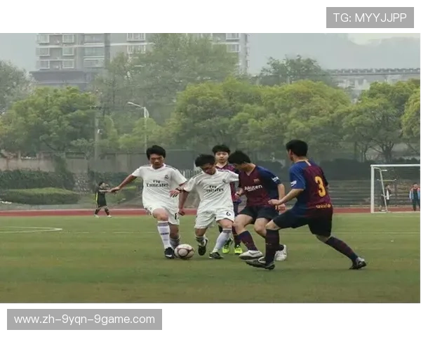 钱塘江畔战鼓擂中超浙江队续写绿茵信仰